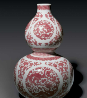 清乾隆釉里红团龙纹葫芦瓶拍卖价格| 满汀洲收藏鉴定