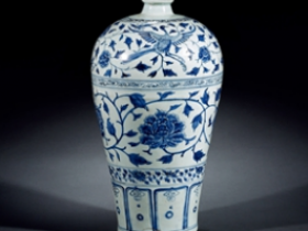 元青花瓷拍卖价格-缠枝孔雀牡丹纹梅瓶
