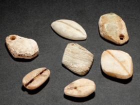 周•石贝币一组七枚