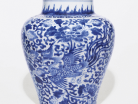 顺治青花穿花凤纹将军罐价格