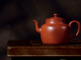 惠孟臣制朱泥铺砂平盖莲子壶成交价