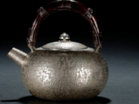 大正时期生驹制藤把炮口形银壶