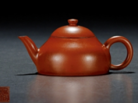 大清乾隆年制款朱泥半月壶成交价