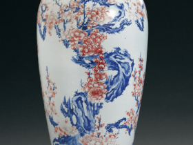 釉里红岁寒三友纹梅瓶价值