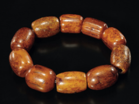 明蜜蜡手串成交价