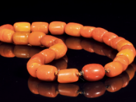 蜜蜡串饰成交价