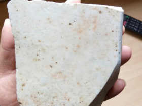 元代麻仓土瓷器特征